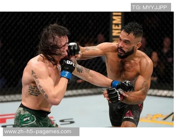 UFC锤子与凯恩的巅峰对决谁能赢得胜利揭晓战斗真相 UFC锤子与凯恩的巅峰对决谁能赢得胜利揭晓战斗真相